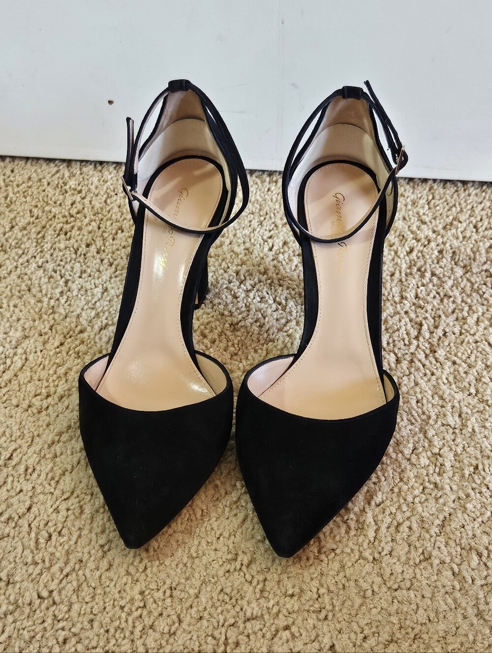 Gianvito Rossi Black Ankle-Strap Pointed Toe Heels Size 9.5